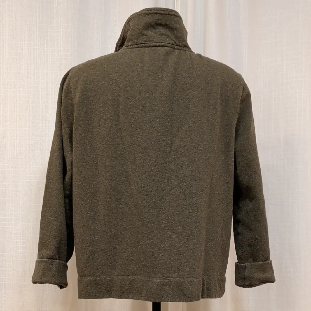 Clear Wing Johnny Collar Pullover Boxy Sweatshirt